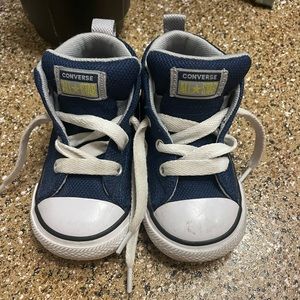 Converse for Toddlers Boys Size 6.